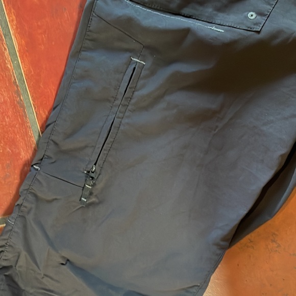 Eddie Bauer Sports Capri Pants - Active fit size Lg - Picture 6 of 8